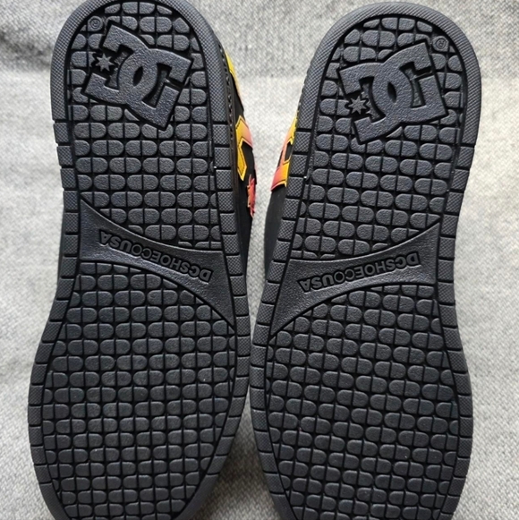 DC Shoes AC/DC Skateboarding Shoes- Size 10 - Picture 6 of 8